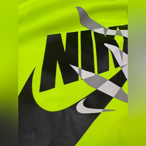 NIKE Neon Green Yellow Gradient Board Shorts Swim Trunks size 4-5 small - Picture 4 of 8